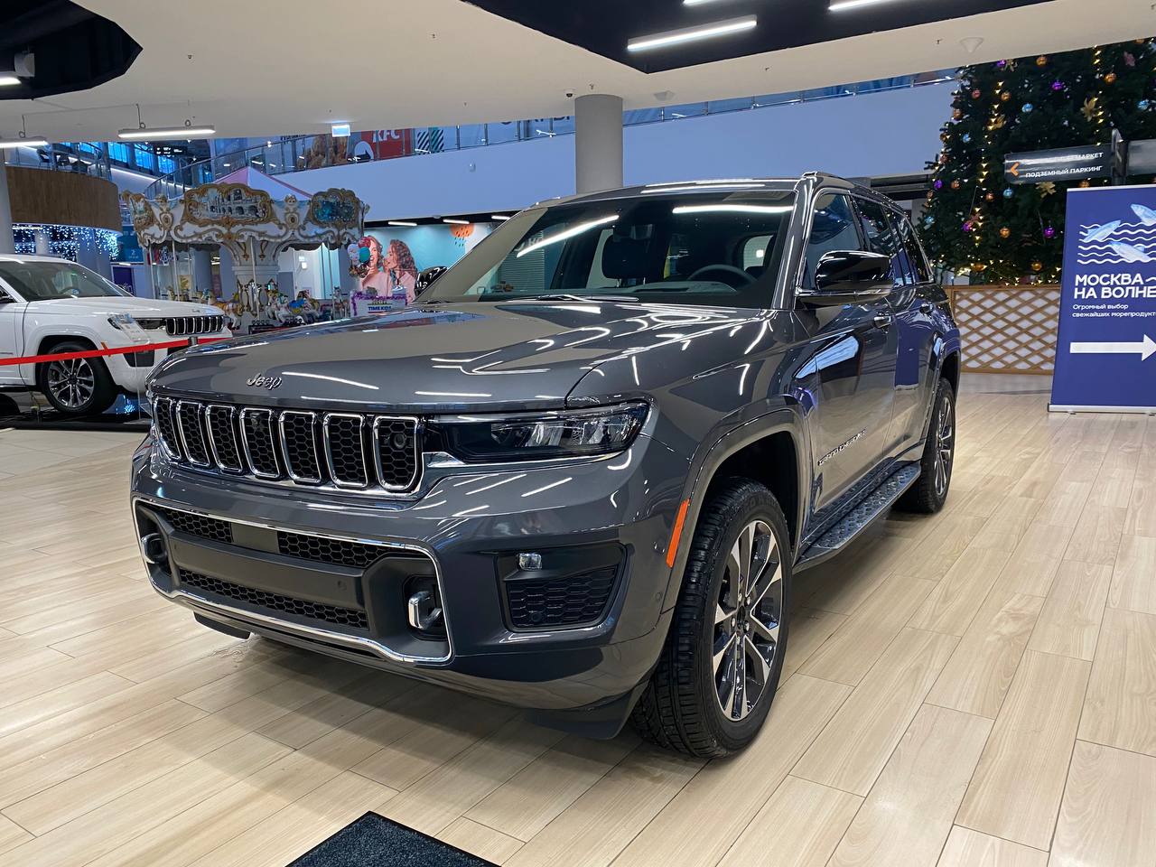 Jeep Grand Cherokee купить в Москве - Автосалон ВЕКТОР